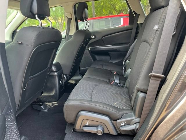 Used 2020 Dodge Journey SE w/ SE Popular Equipment Group FWD image 17