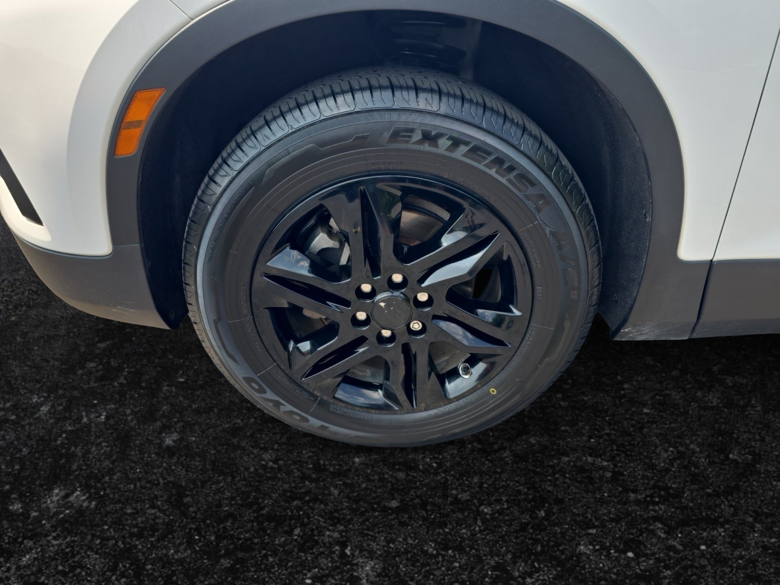 Used 2020 Chevrolet Blazer LT FWD image 9