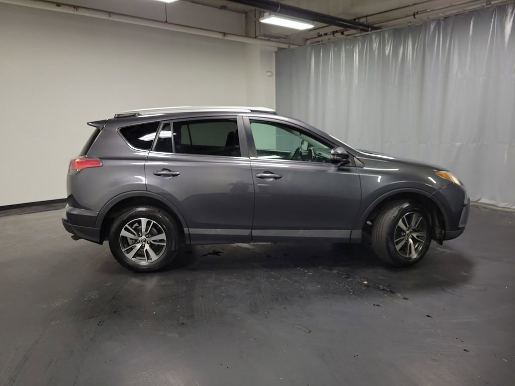 Used 2016 Toyota RAV4 XLE image 9