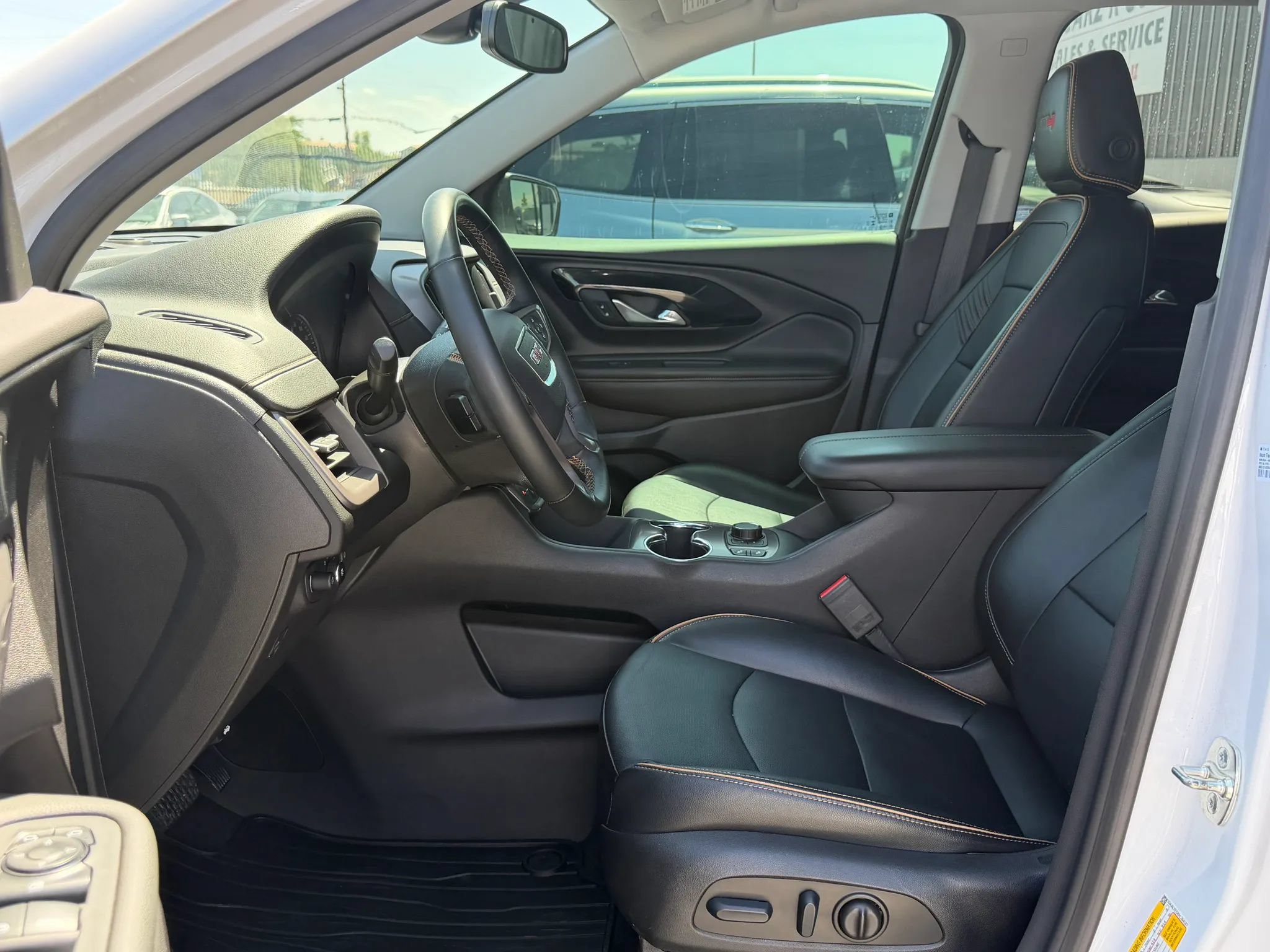 Used 2024 GMC Terrain AT4 AWD/4WD image 14