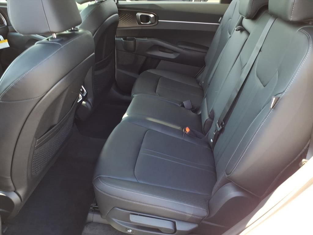 New 2026 Kia Sorento S image 11
