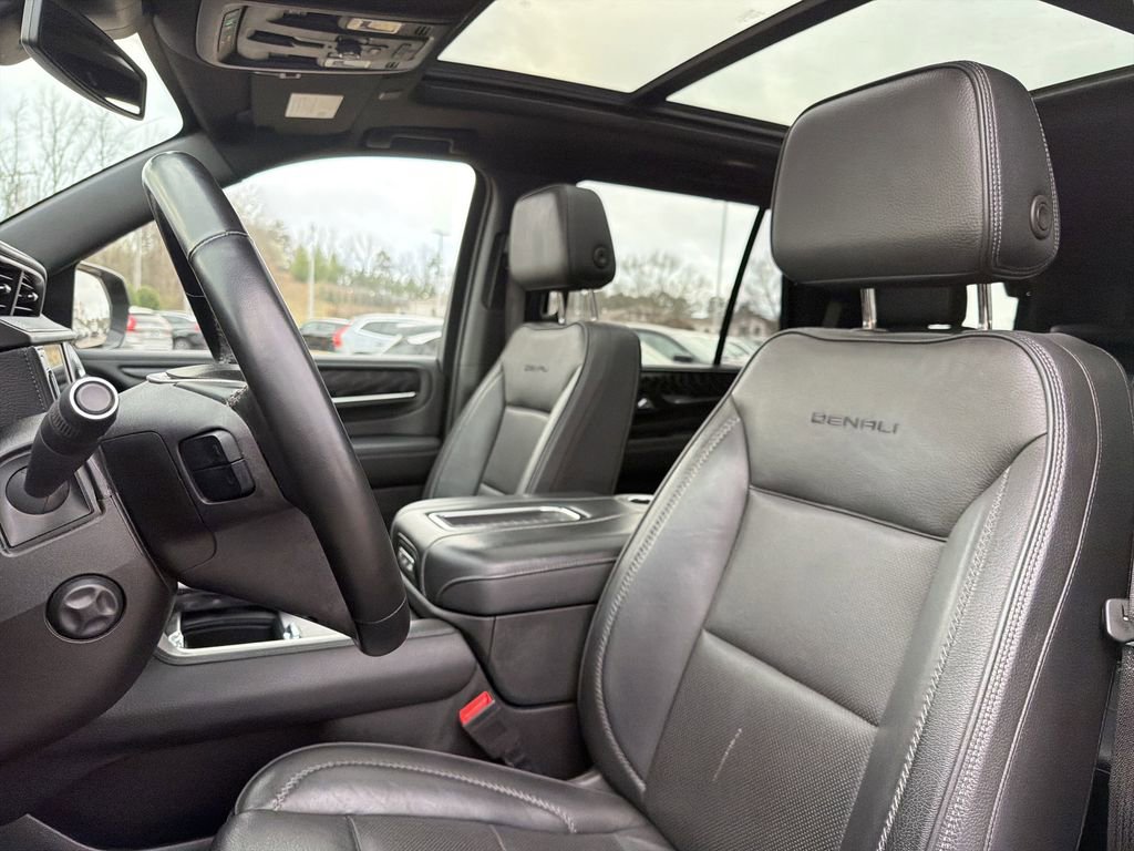 Used 2023 GMC Yukon Denali w/ Max Trailering Package image 12