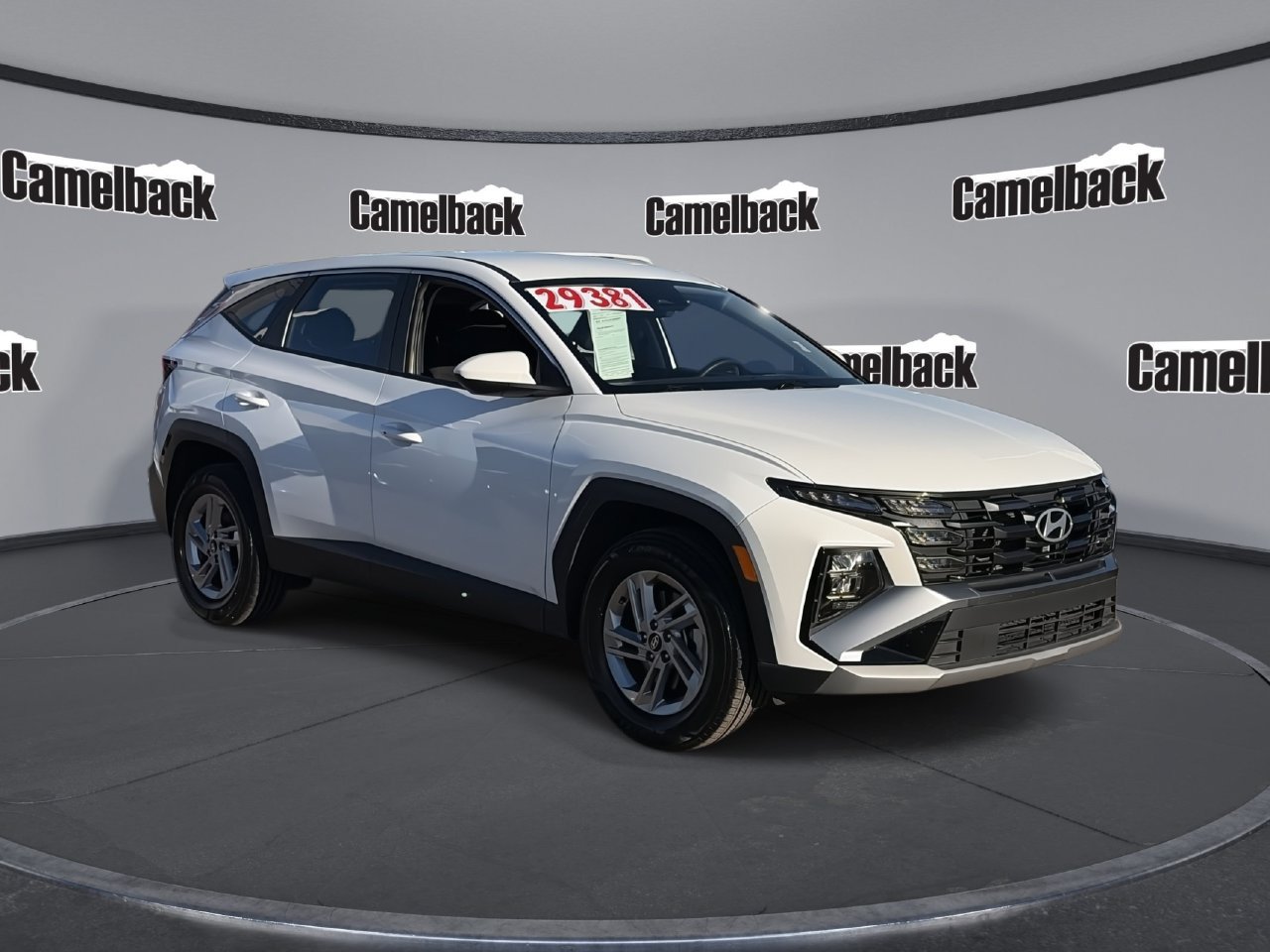 Certified 2025 Hyundai Tucson SE AWD/4WD image 1