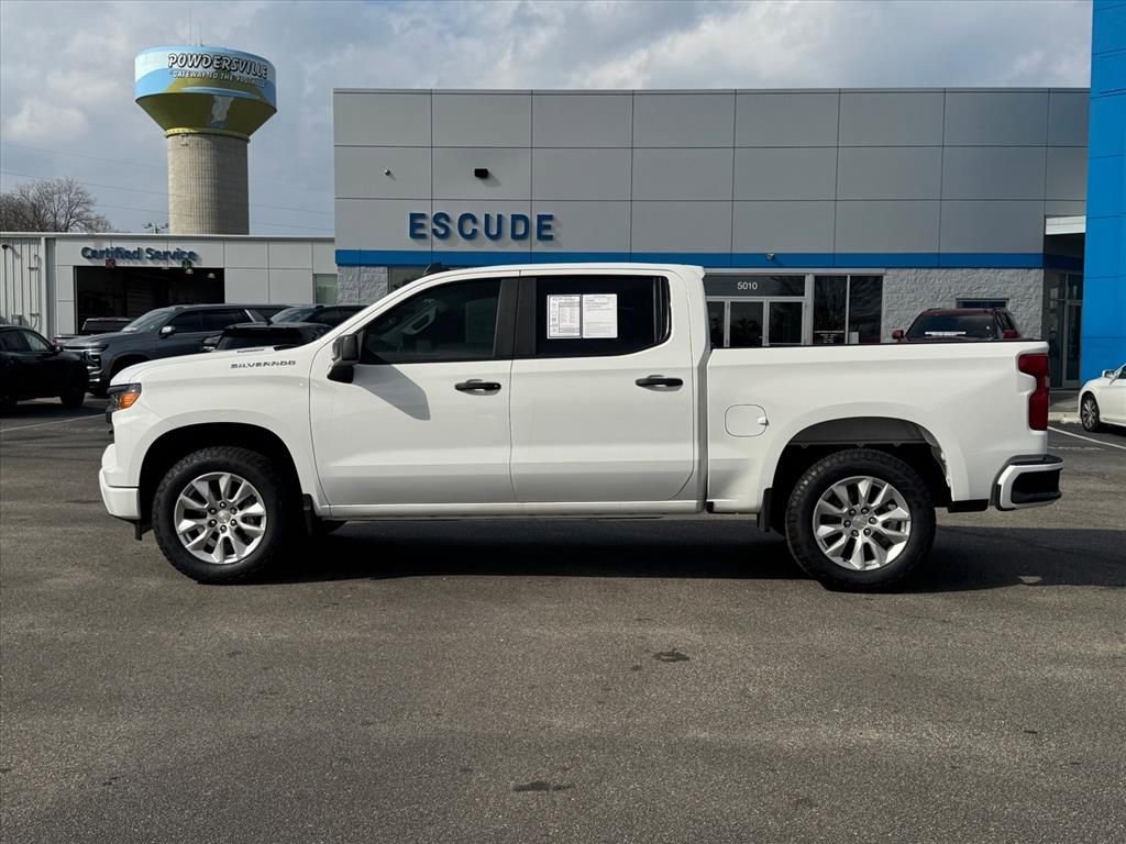 Used 2026 Chevrolet Silverado 1500 Custom image 6