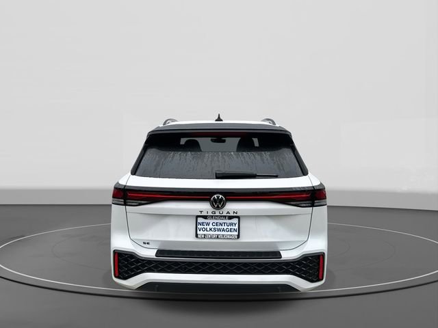 New 2026 Volkswagen Tiguan SE R-Line image 4