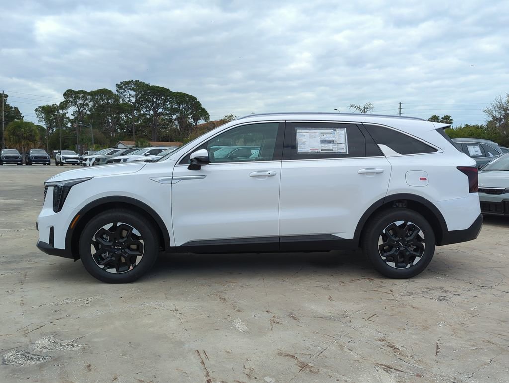 New 2026 Kia Sorento S image 5