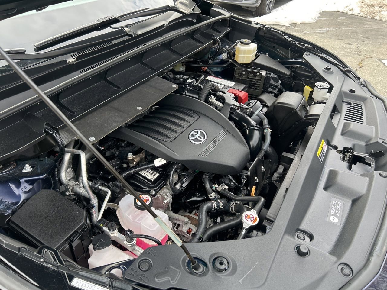 Used 2023 Toyota Highlander LE image 24