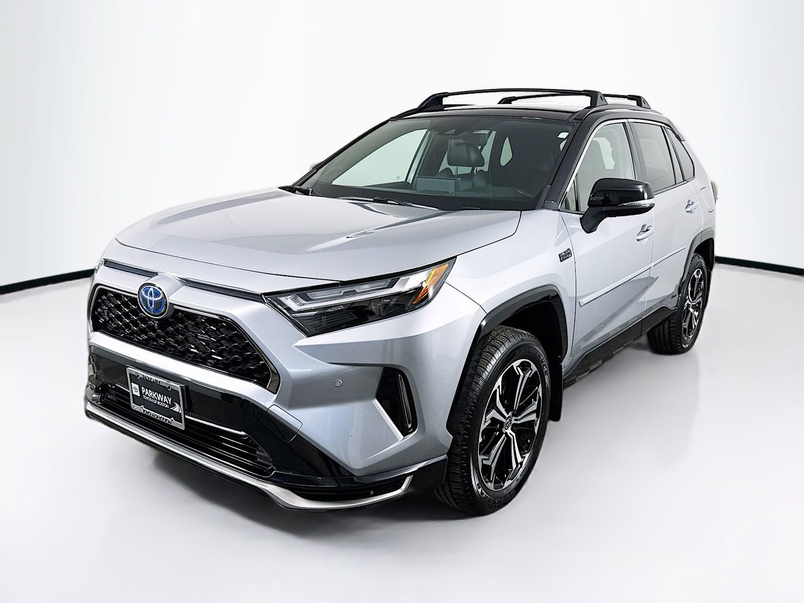 Used 2022 Toyota RAV4 XSE w/ Premium Package AWD/4WD image 3