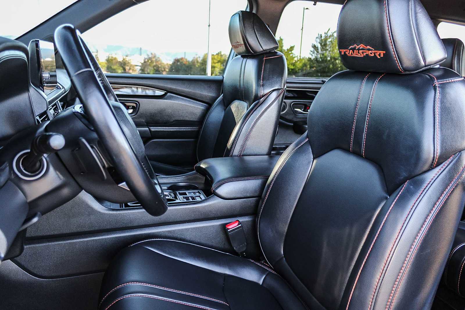 Certified 2025 Honda Pilot TrailSport image 17