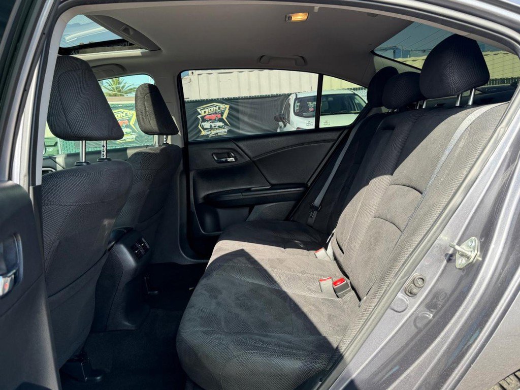 Used 2017 Honda Accord EX image 40