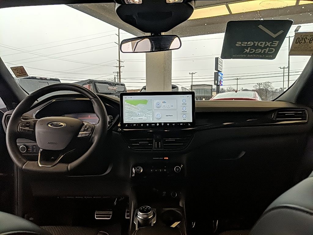 Used 2023 Ford Escape ST-Line w/ Tech Pack #1 image 14