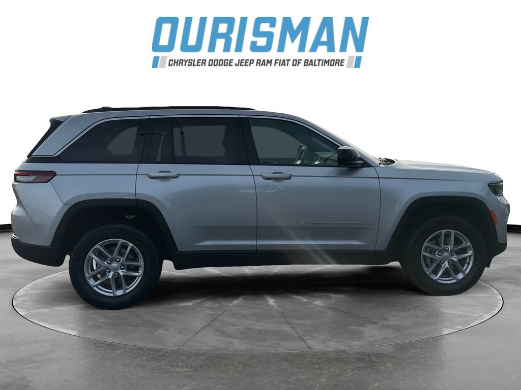 New 2025 Jeep Grand Cherokee Laredo X w/ Luxury Tech Group I AWD/4WD image 7