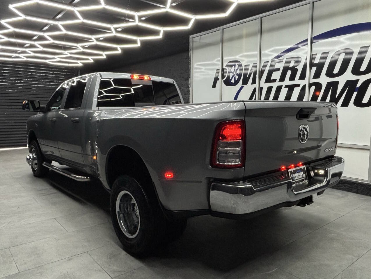Used 2021 RAM 3500 Tradesman AWD/4WD image 9