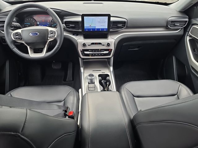 Certified 2024 Ford Explorer XLT w/ Equipment Group 202A image 30