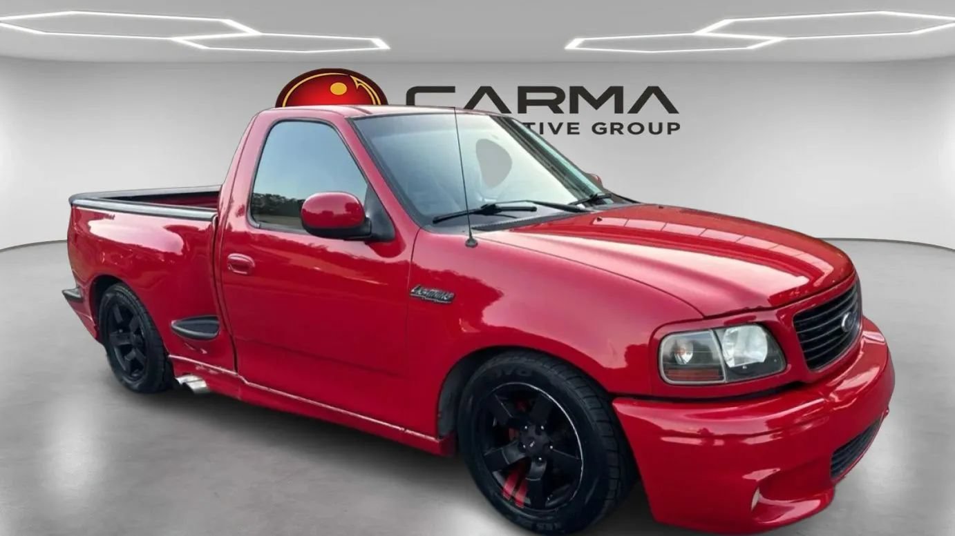 Used 2001 Ford F150 Lightning RWD image 8