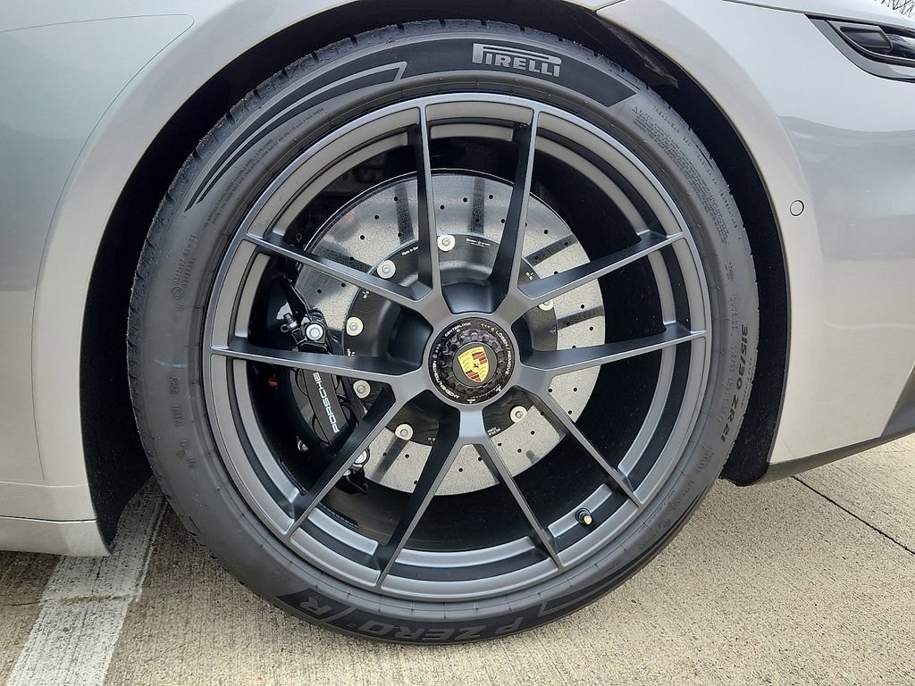 New 2026 Porsche 911 Carrera 4 GTS image 8