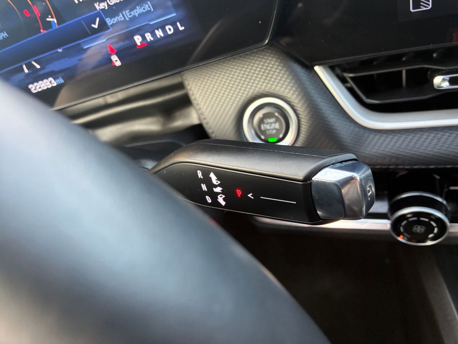 Used 2025 Chevrolet Equinox LT image 40