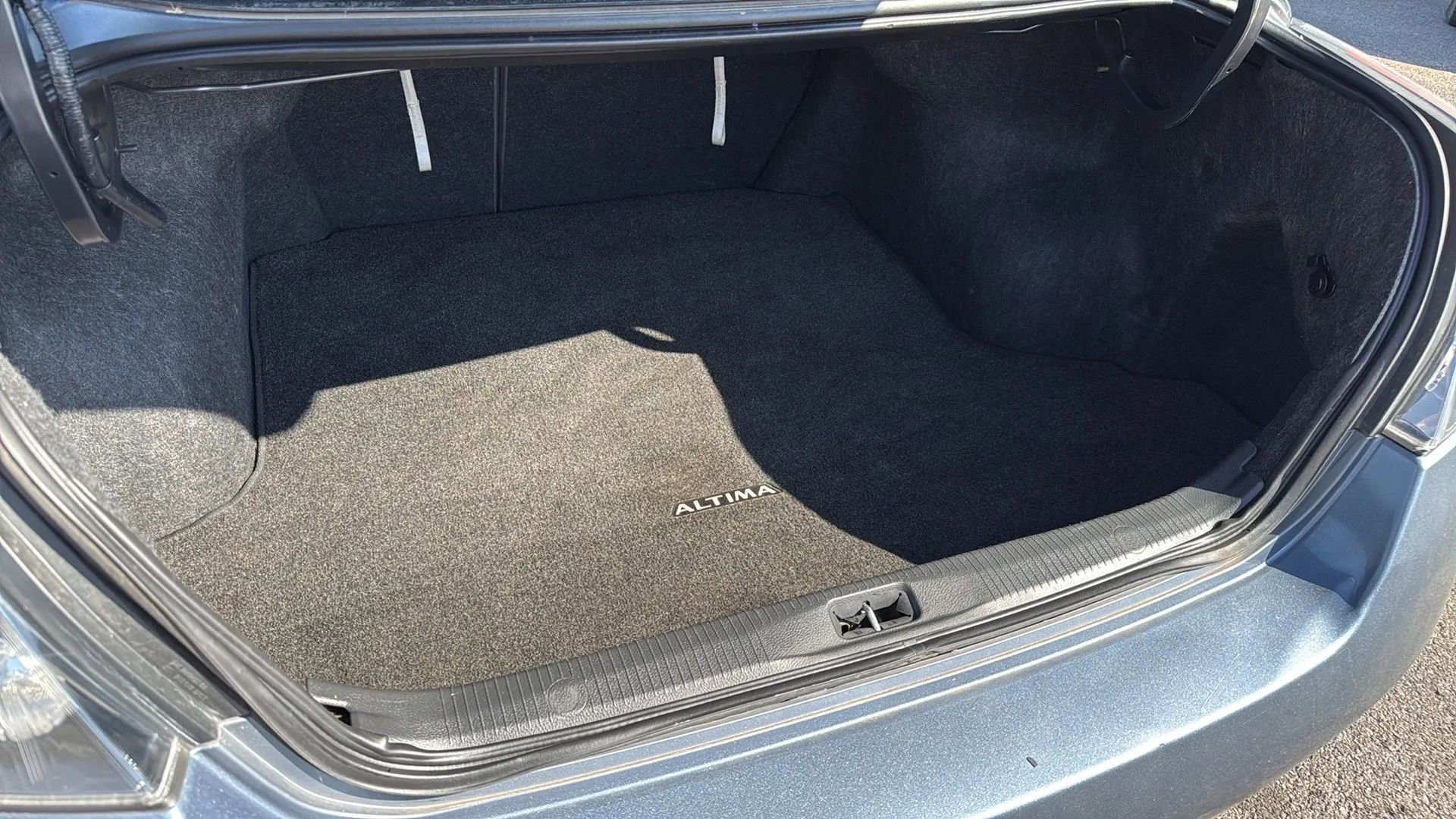 Used 2012 Nissan Altima 3.5 SR w/ Sport Pkg image 24