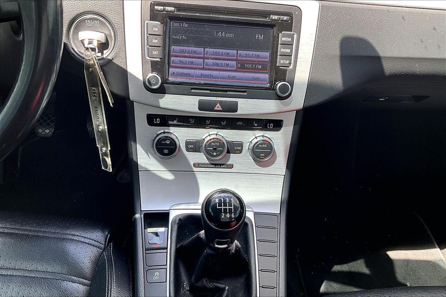 Used 2013 Volkswagen CC Sport FWD image 12