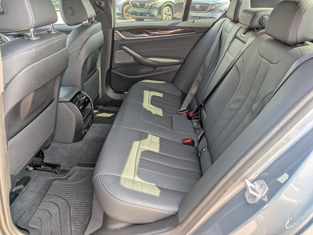 Used 2023 BMW 530i w/ M Sport Package RWD image 19