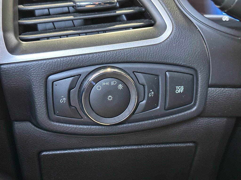 Used 2023 Ford Edge SEL AWD/4WD image 44
