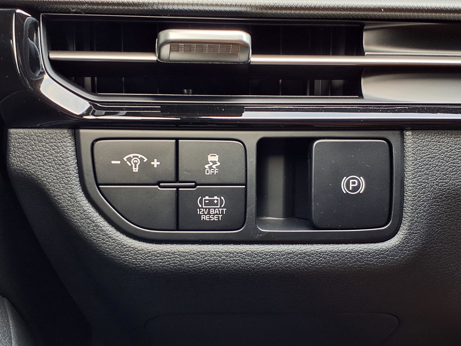 New 2026 Kia Sportage S image 11