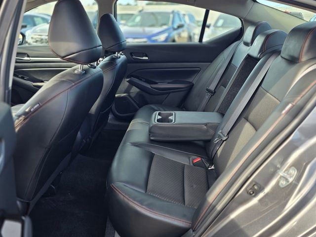Used 2024 Nissan Altima 2.5 SR image 14