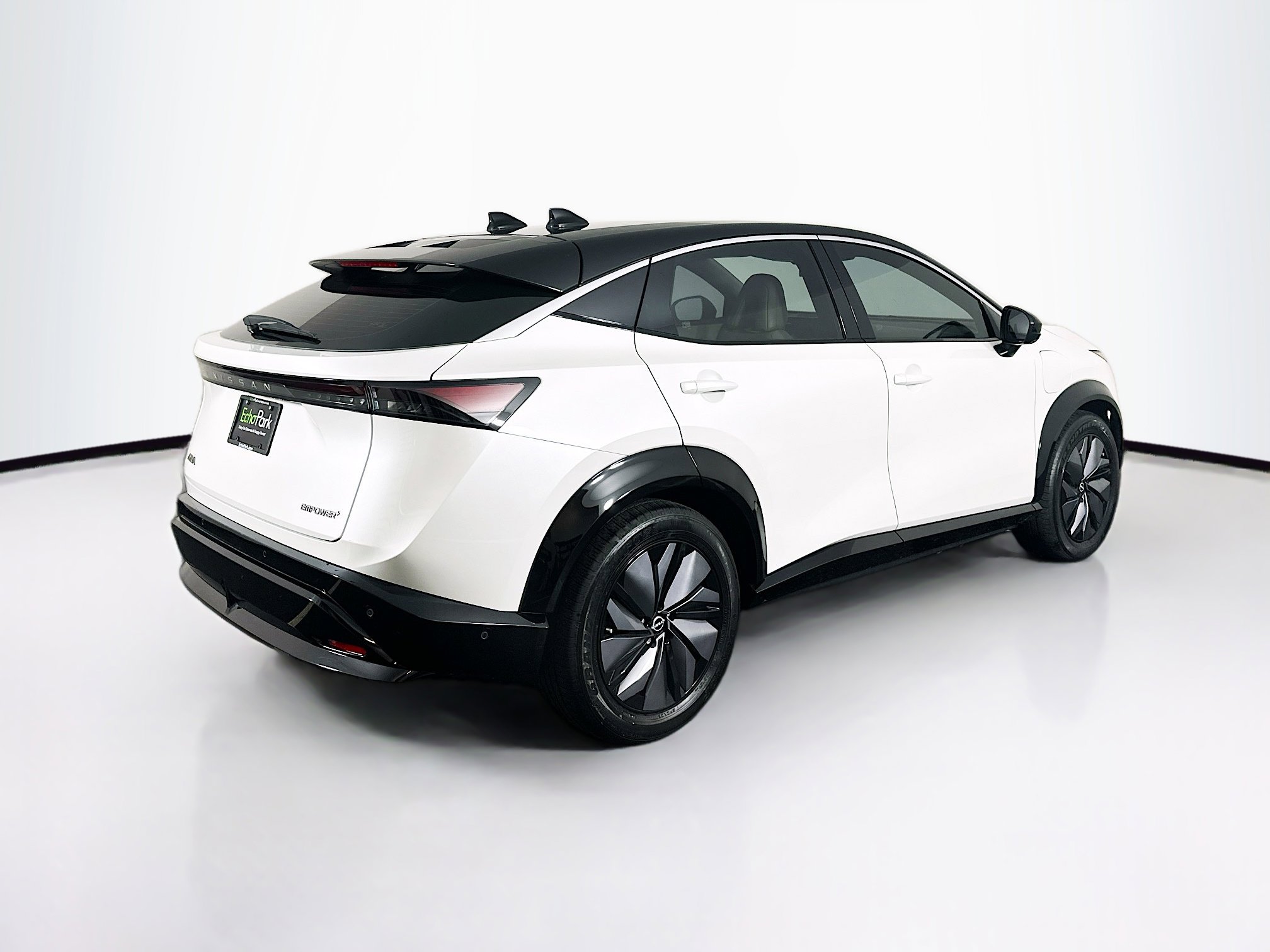 Used 2023 Nissan Ariya FWD image 9