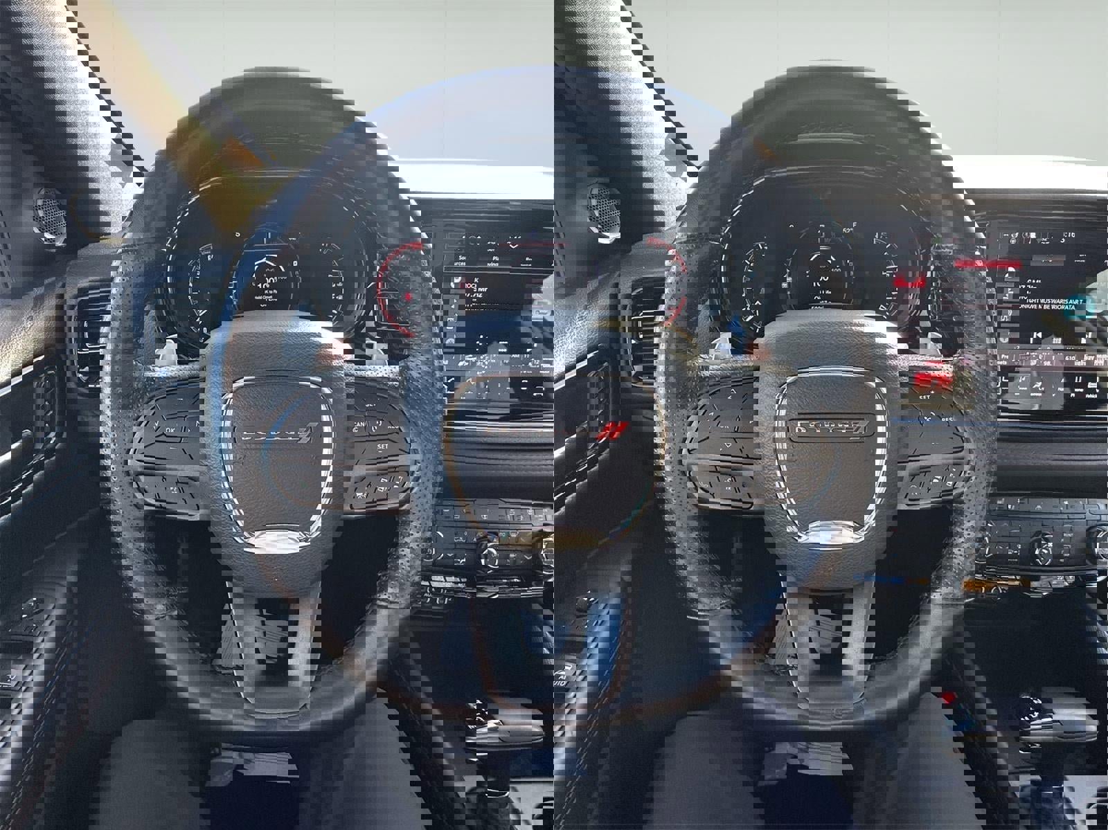 Used 2024 Dodge Durango GT image 19