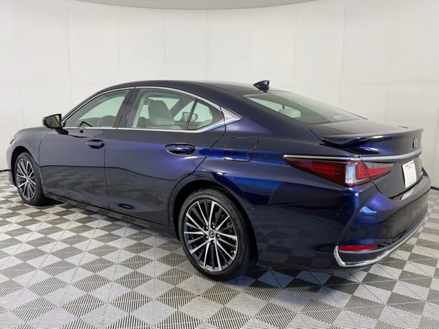 Certified 2025 Lexus ES 300h 300h w/ Premium Package image 4