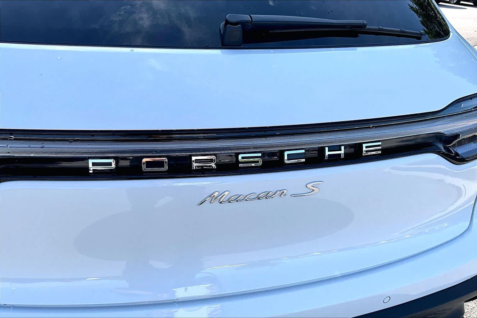 Used 2023 Porsche Macan S AWD/4WD image 9