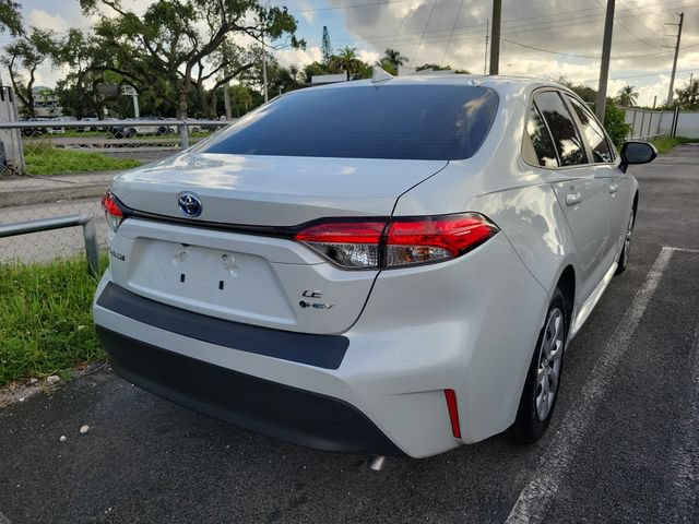 Used 2025 Toyota Corolla LE FWD image 5