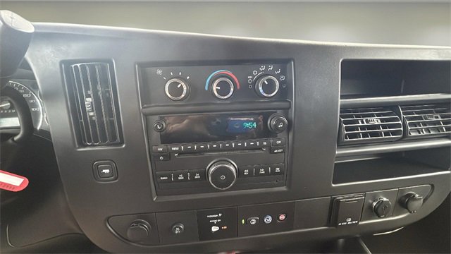 Used 2019 Chevrolet Express 3500 LS image 7