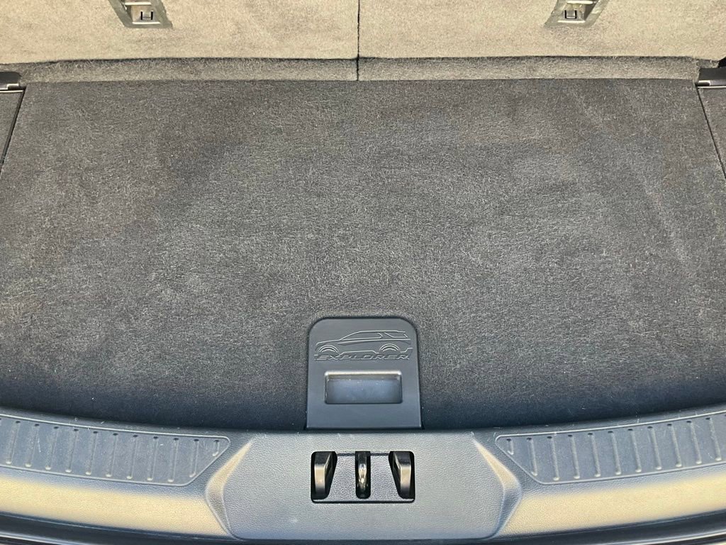 Used 2021 Ford Explorer Platinum w/ Equipment Group 601A image 19