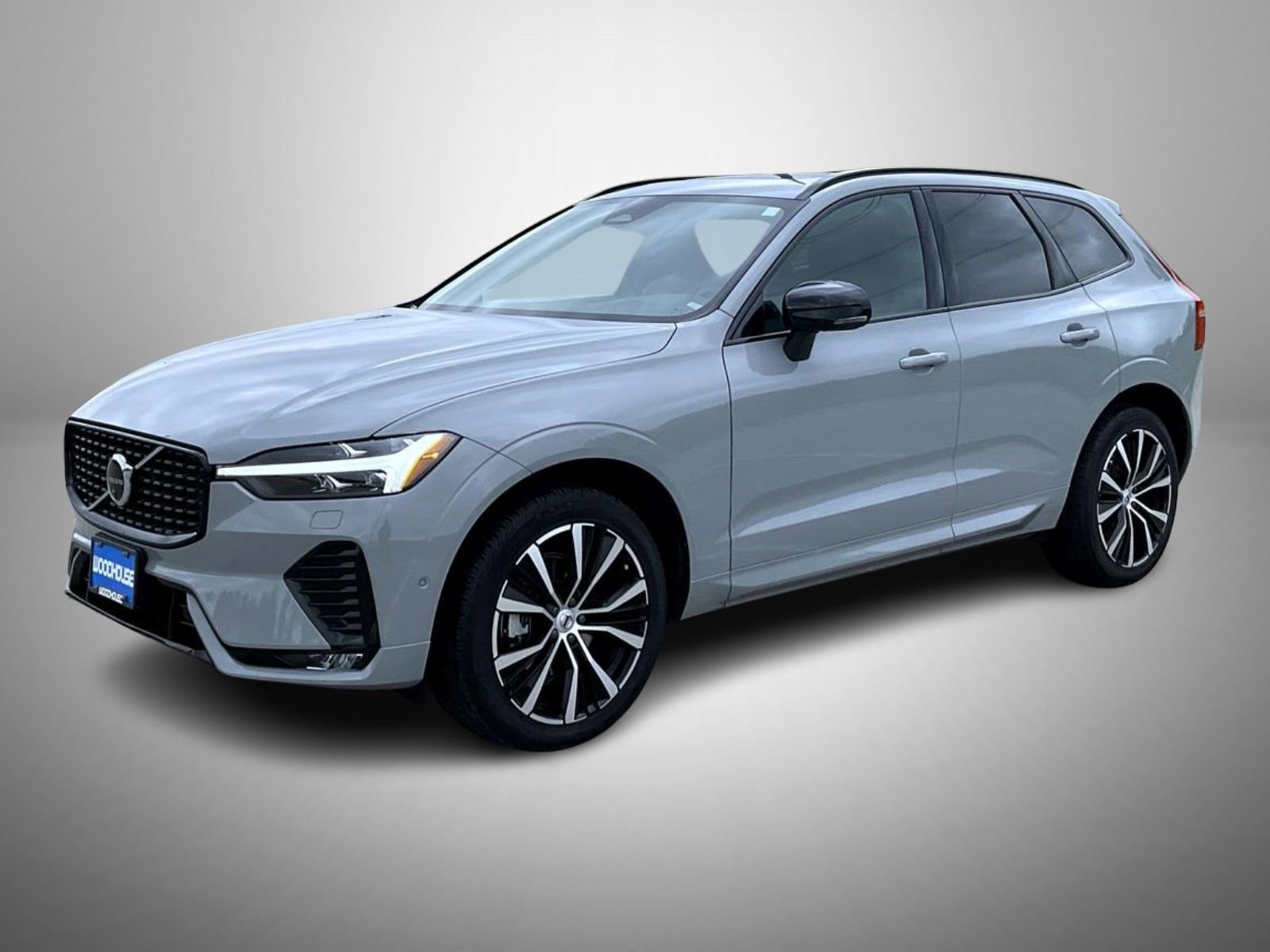 Used 2024 Volvo XC60 B5 Plus w/ Protection Package Premier AWD/4WD image 1