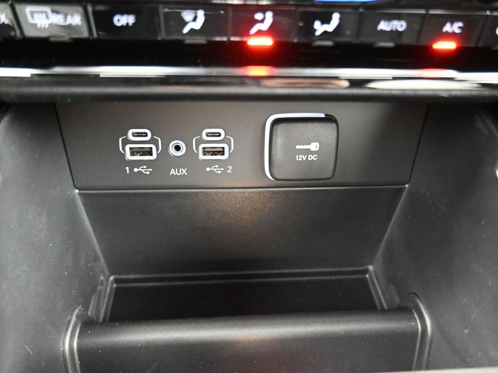 New 2025 Jeep Grand Cherokee L Limited w/ Black Appearance Package image 23