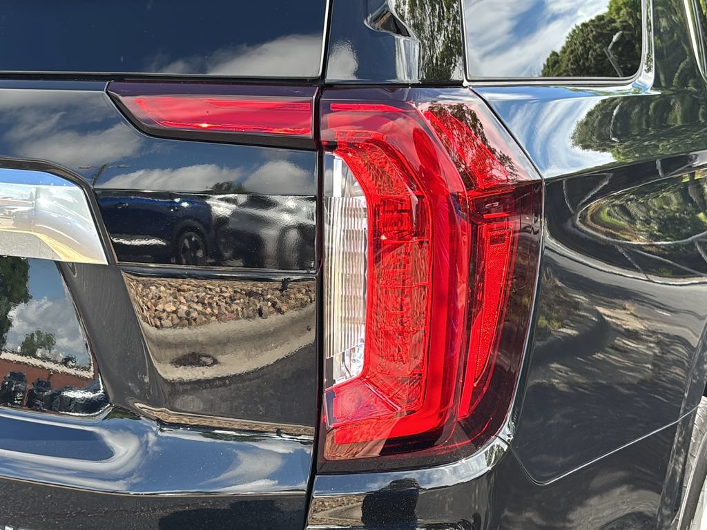 Used 2024 GMC Yukon Denali AWD/4WD image 13