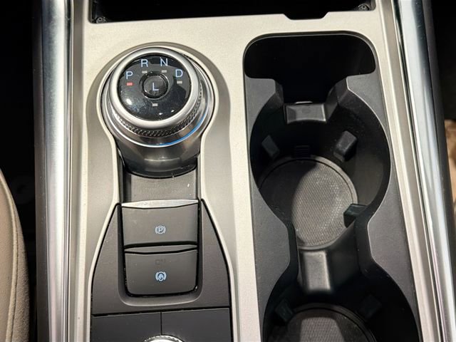 Used 2022 Ford Explorer XLT w/ Equipment Group 202A image 15