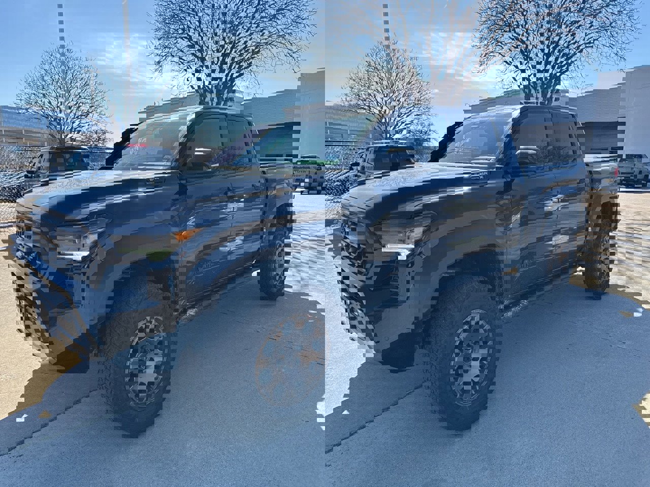 Used 2025 Toyota Tacoma Trailhunter image 4