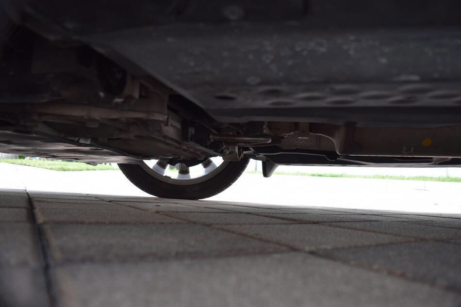 Used 2013 Volkswagen Golf TDI image 99