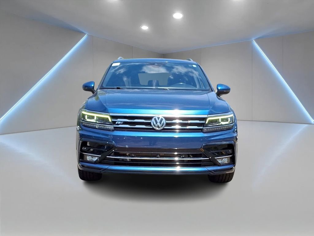 Used 2020 Volkswagen Tiguan SEL Premium R-Line w/ 3rd Row Seat Package AWD/4WD image 2