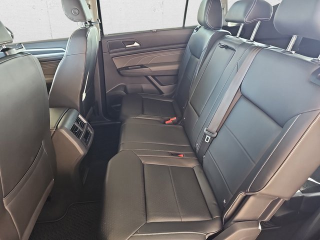 Used 2021 Volkswagen Atlas SEL R-Line image 16