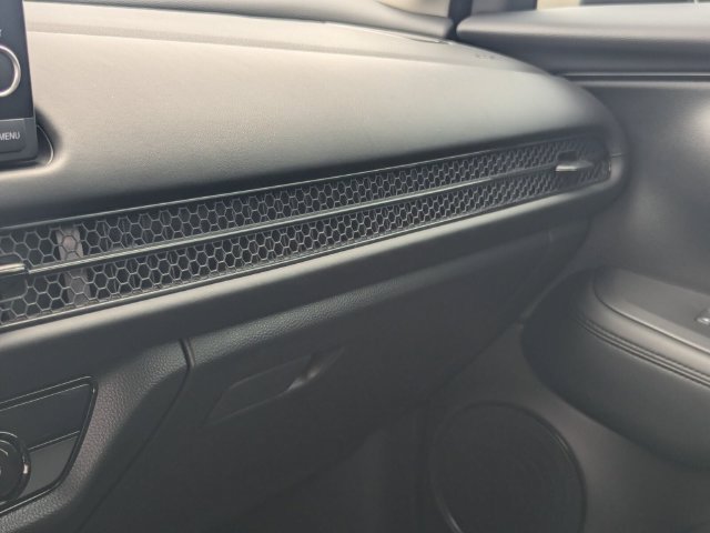 Certified 2025 Honda HR-V LX image 28