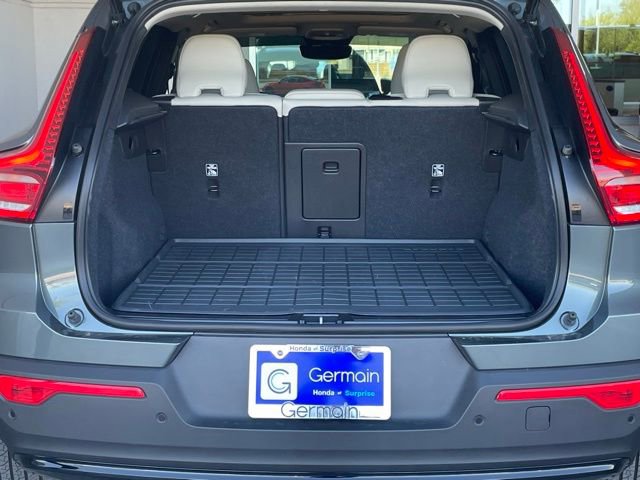 Used 2026 Volvo XC40 B5 Ultra w/ Climate Package image 16