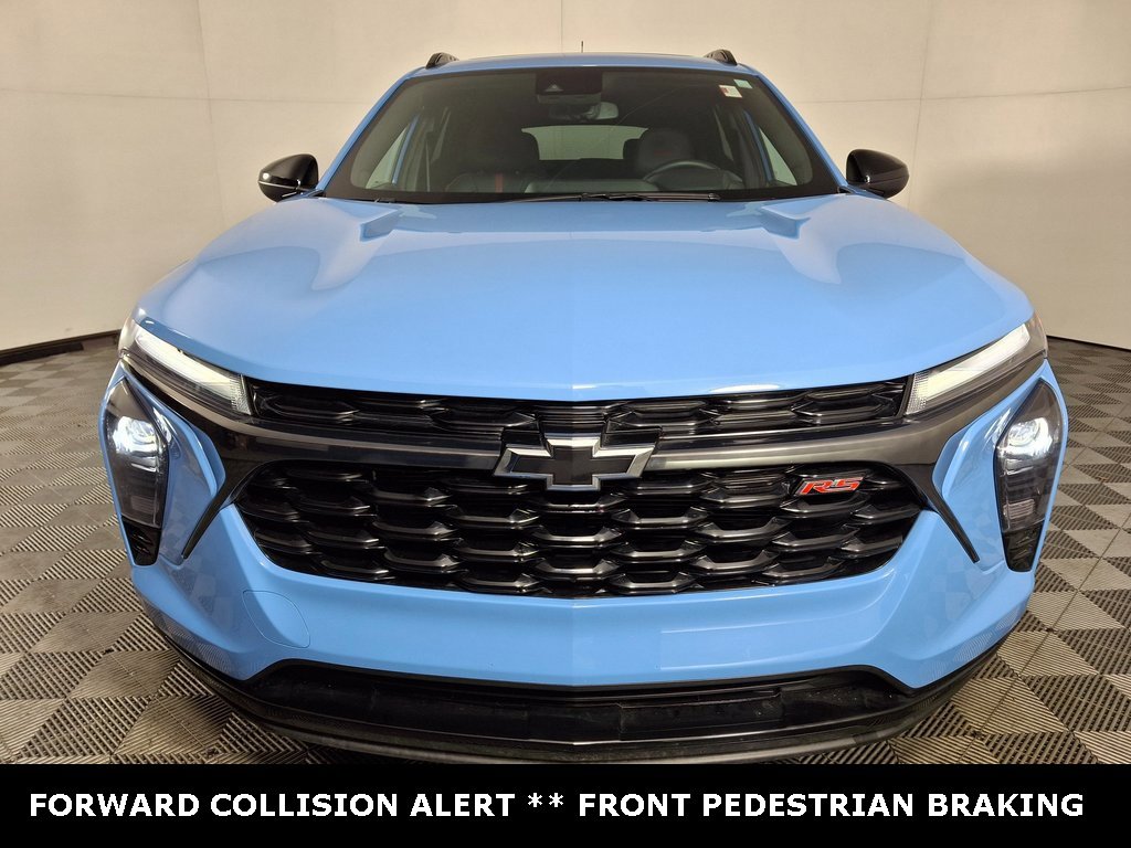 Used 2024 Chevrolet Trax RS w/ Sunroof Package image 8