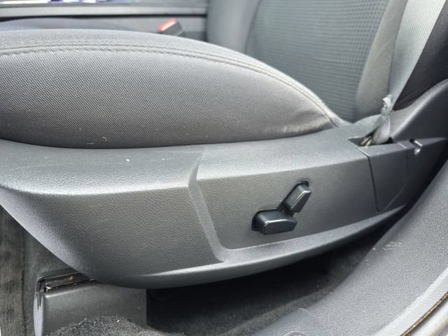 Used 2010 Dodge Charger SE RWD image 12