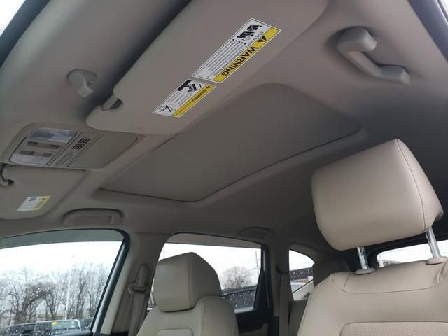 Used 2019 Honda CR-V Touring image 25