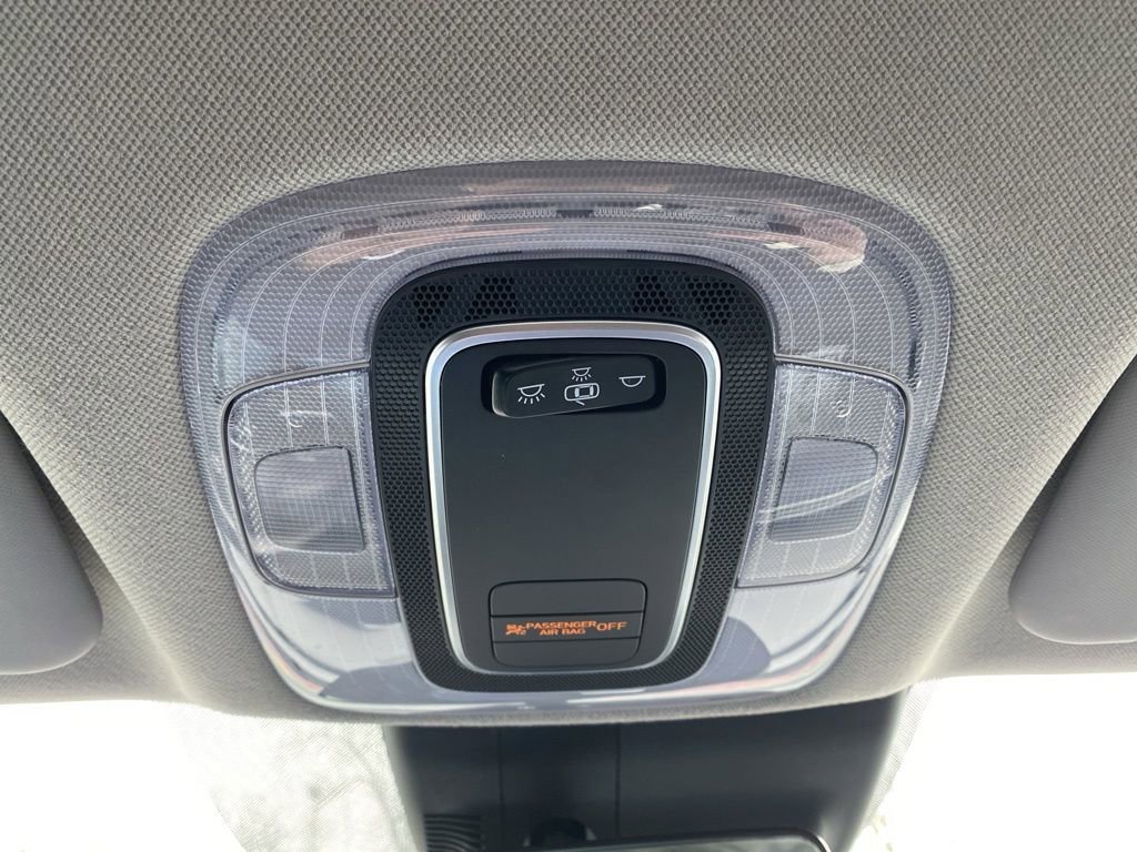 Certified 2021 Hyundai Elantra SE image 24