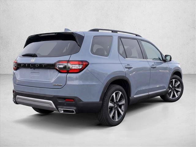 Used 2023 Honda Pilot Touring image 7