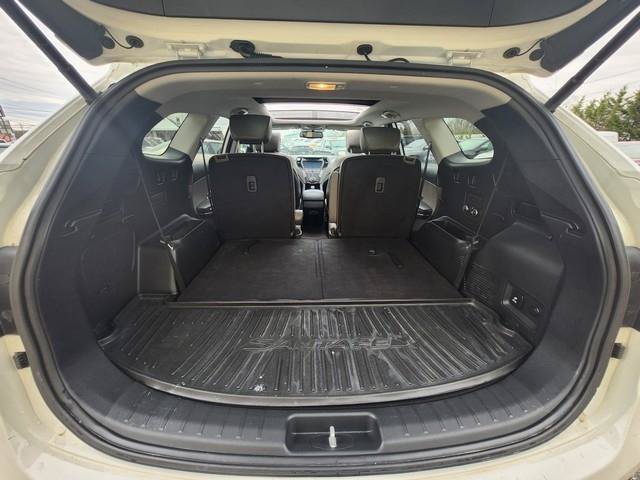 Used 2015 Hyundai Santa Fe Limited w/ Option Group 04 AWD/4WD image 21